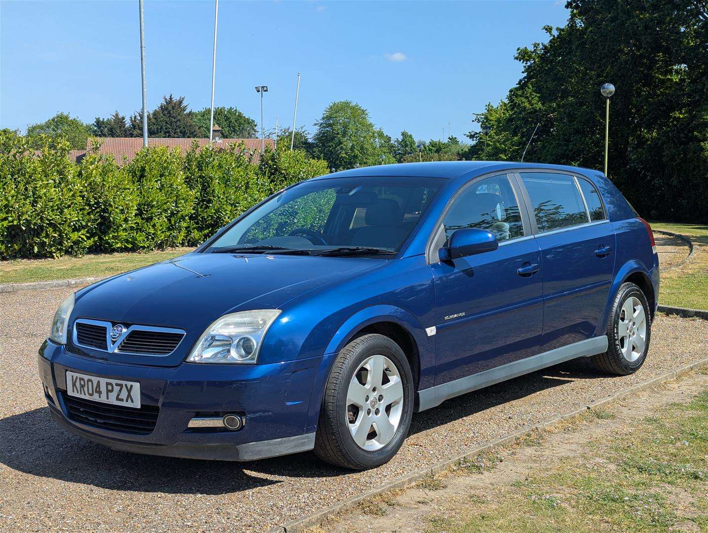 <p>2004 VAUXHALL SIGNUM ELEGANCE DIRECT</p>