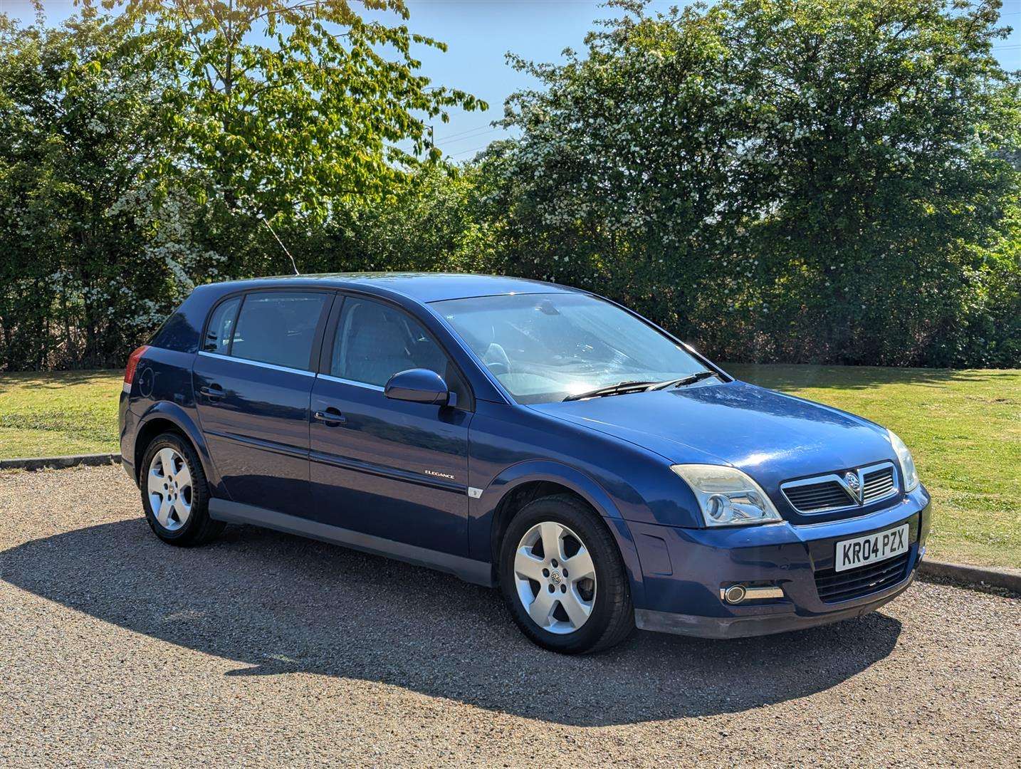 <p>2004 VAUXHALL SIGNUM ELEGANCE DIRECT</p>