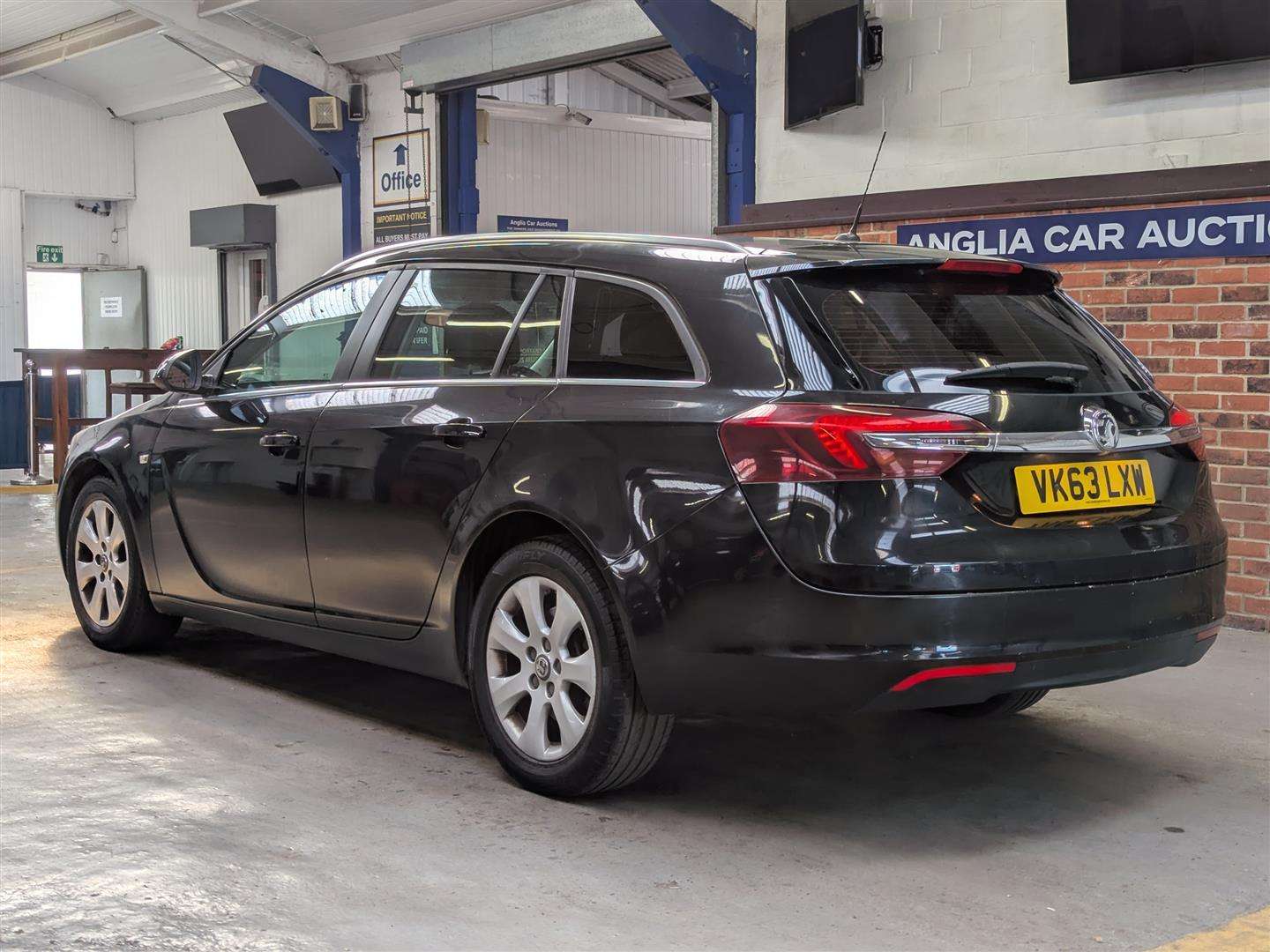 <p>2013 VAUXHALL INSIGNIA DESIGN CDTI ECO</p>