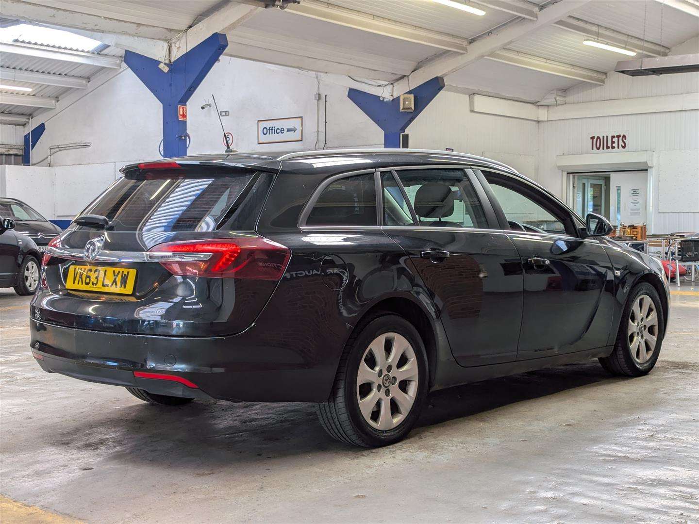 <p>2013 VAUXHALL INSIGNIA DESIGN CDTI ECO</p>