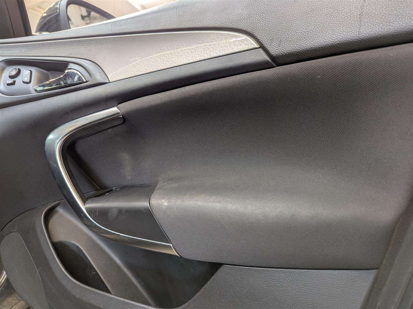 <p>2013 VAUXHALL INSIGNIA DESIGN CDTI ECO</p>