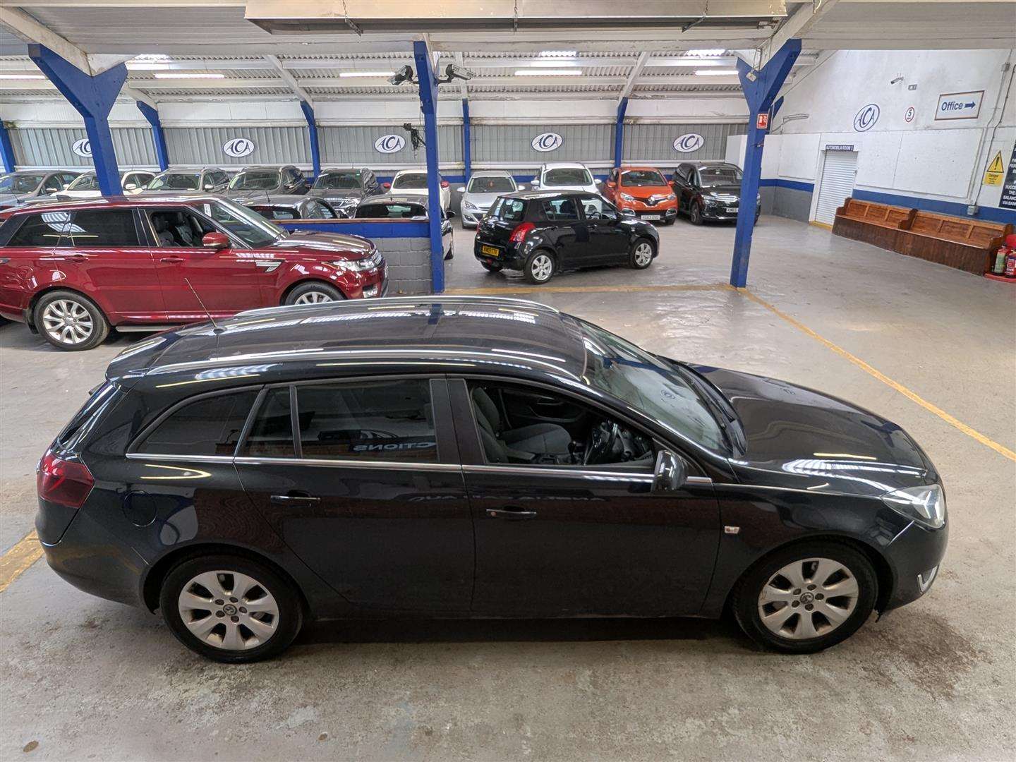 <p>2013 VAUXHALL INSIGNIA DESIGN CDTI ECO</p>