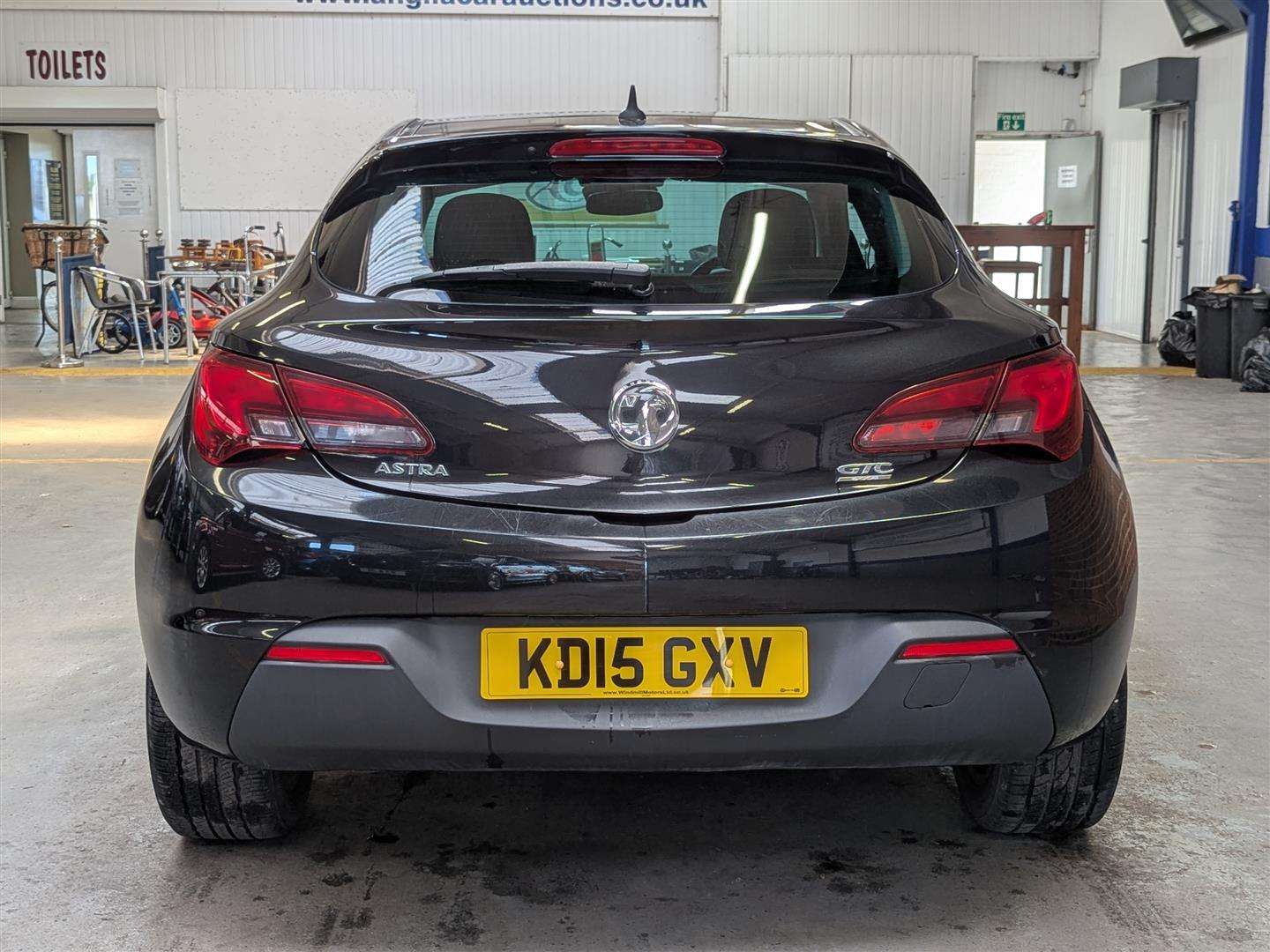 <p>2015 VAUXHALL ASTRA GTC SRI CDTI S/S</p>