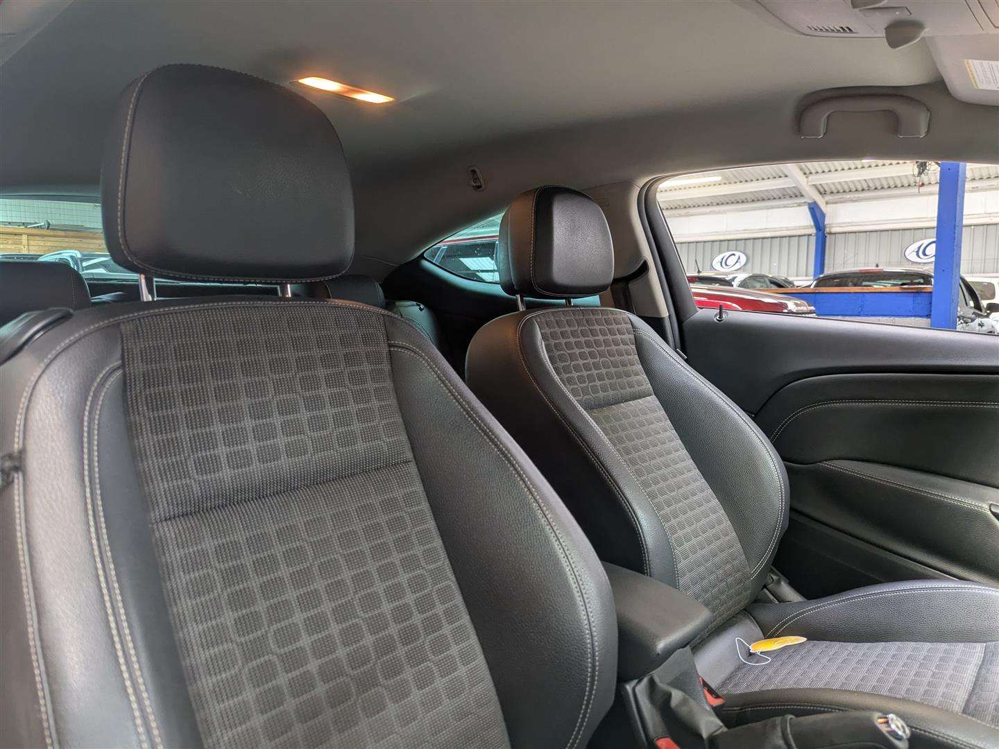<p>2015 VAUXHALL ASTRA GTC SRI CDTI S/S</p>