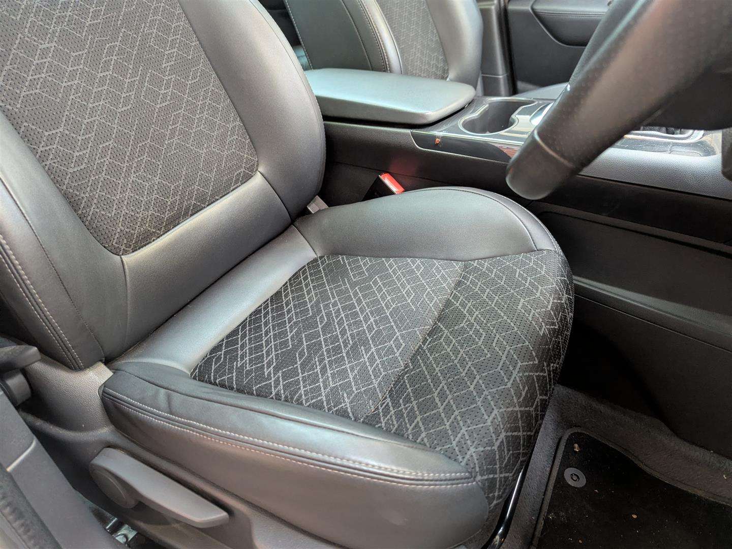 <p>2014 PEUGEOT 3008 ALLURE HDI</p>