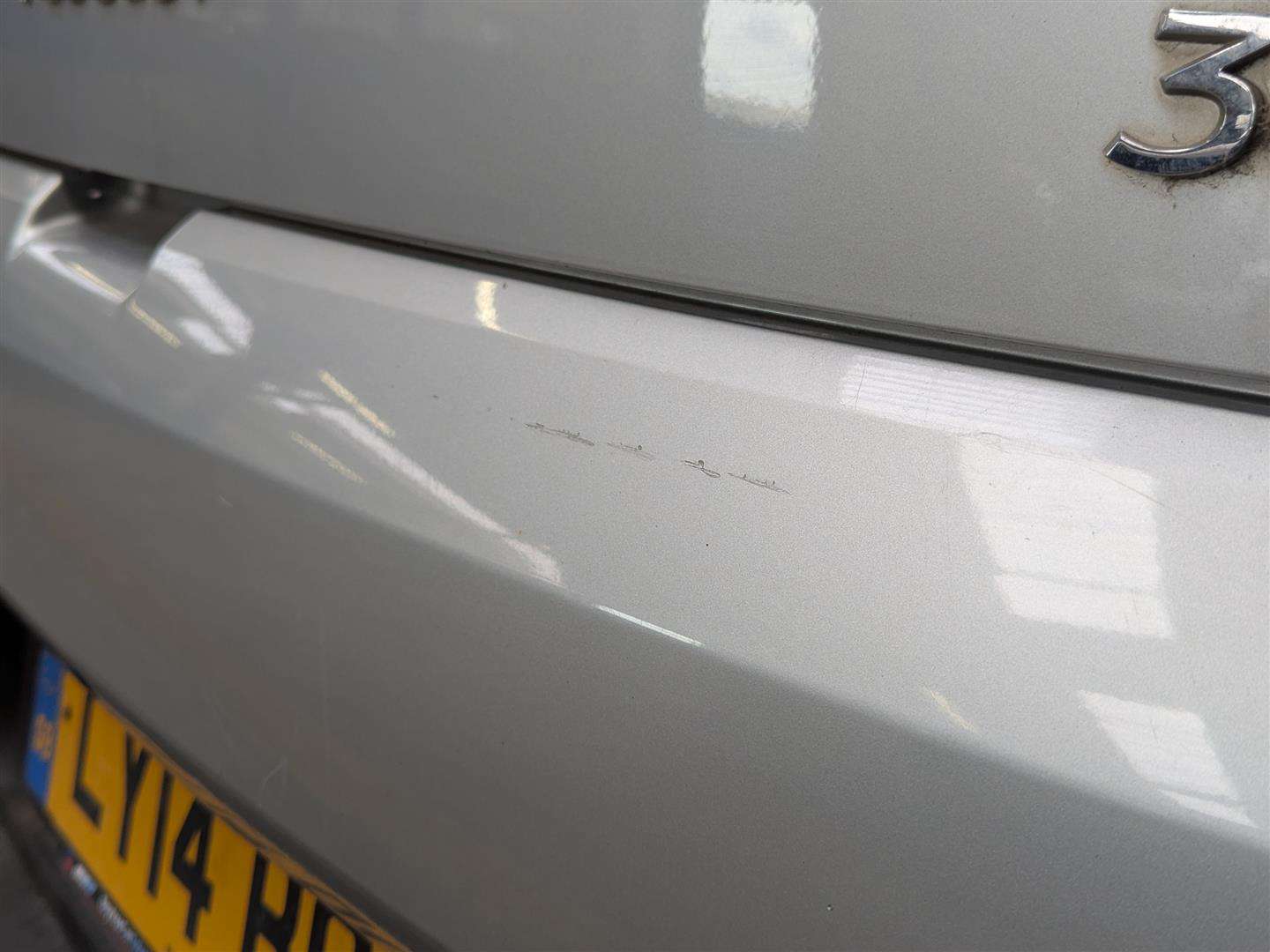 <p>2014 PEUGEOT 3008 ALLURE HDI</p>