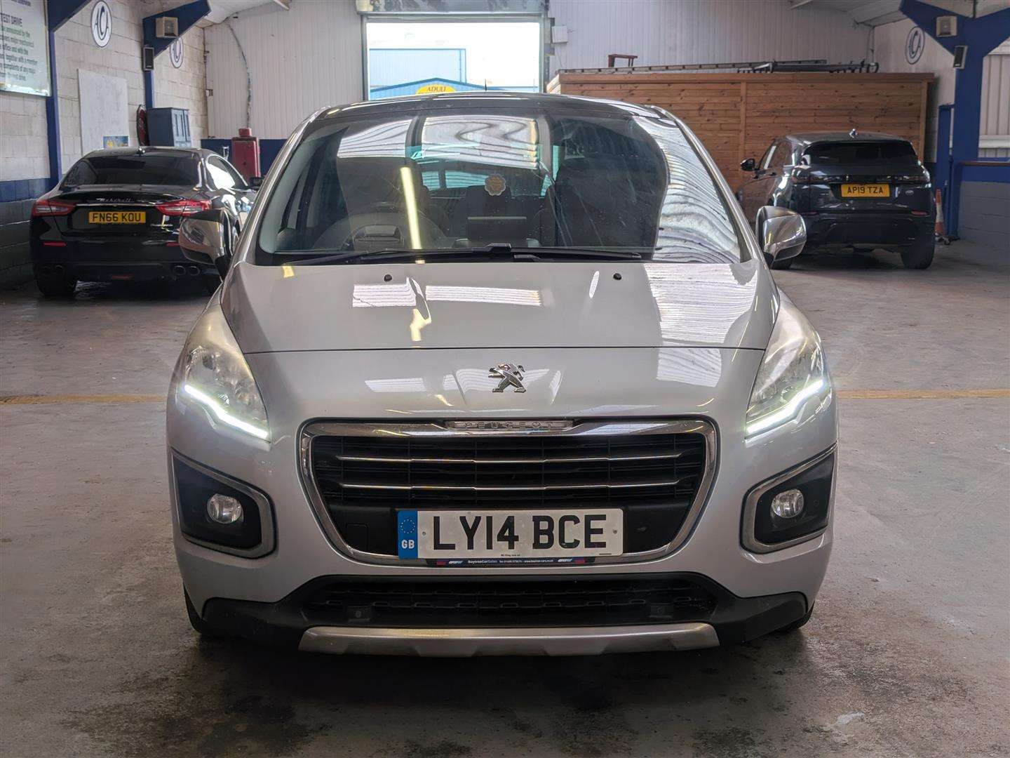 <p>2014 PEUGEOT 3008 ALLURE HDI</p>