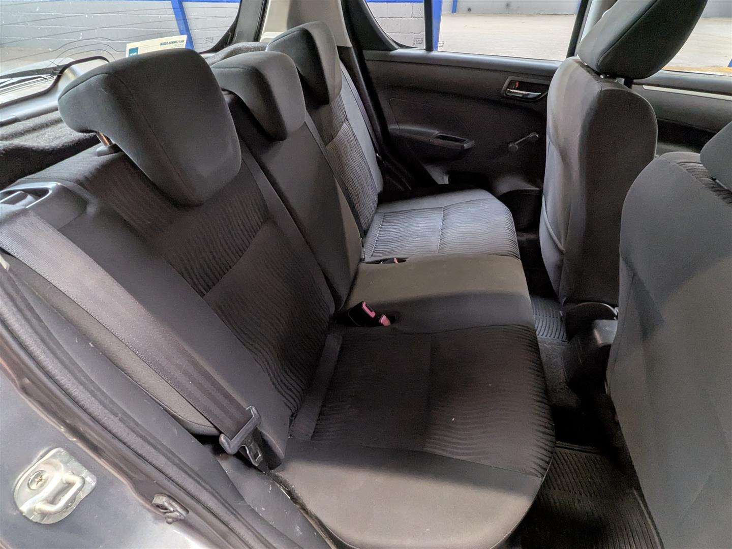 <p>2011 SUZUKI SWIFT SZ3</p>