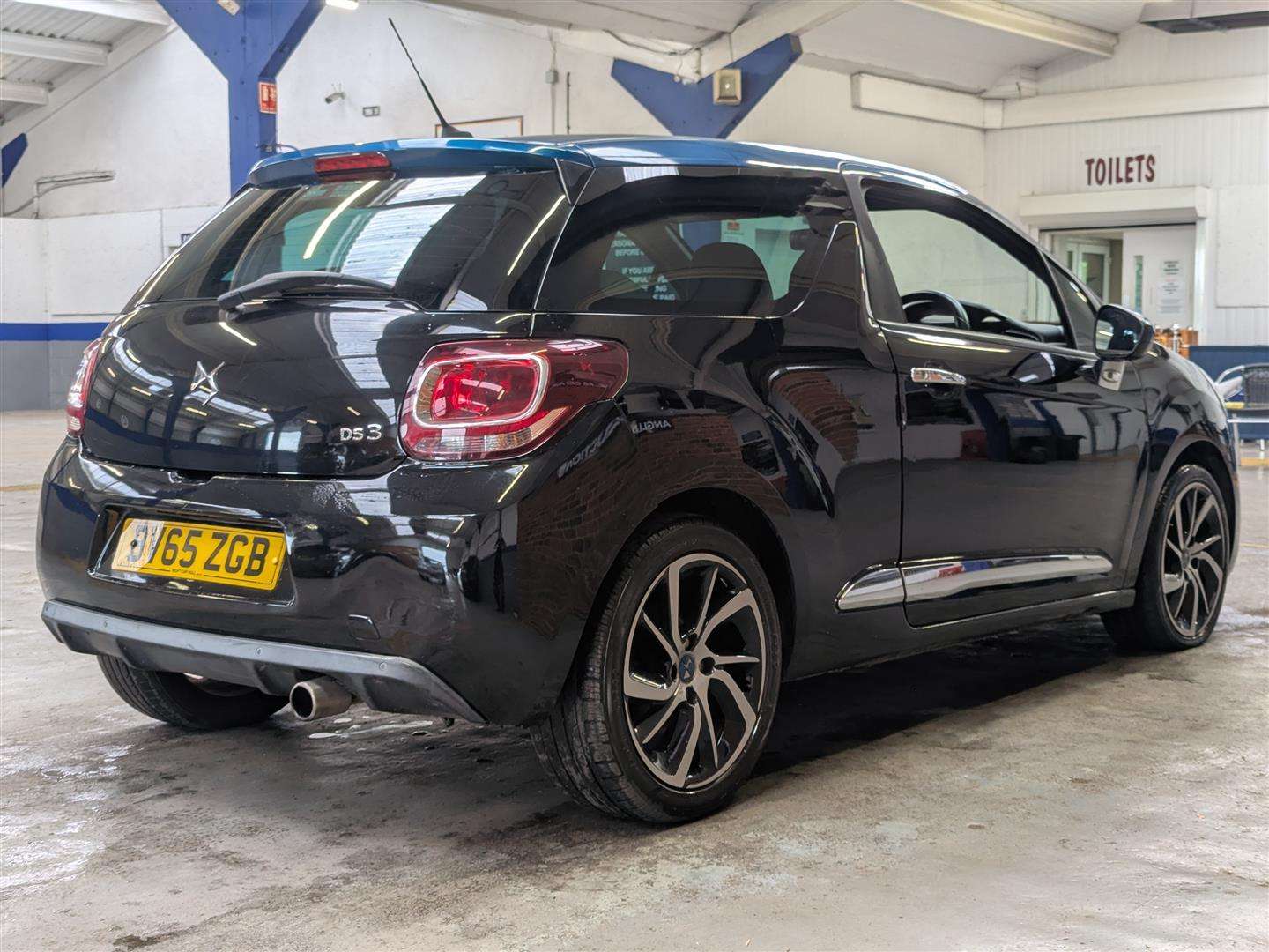 <p>2015 DS DS3 DSTYLE NAV BLUEHDI S/</p>