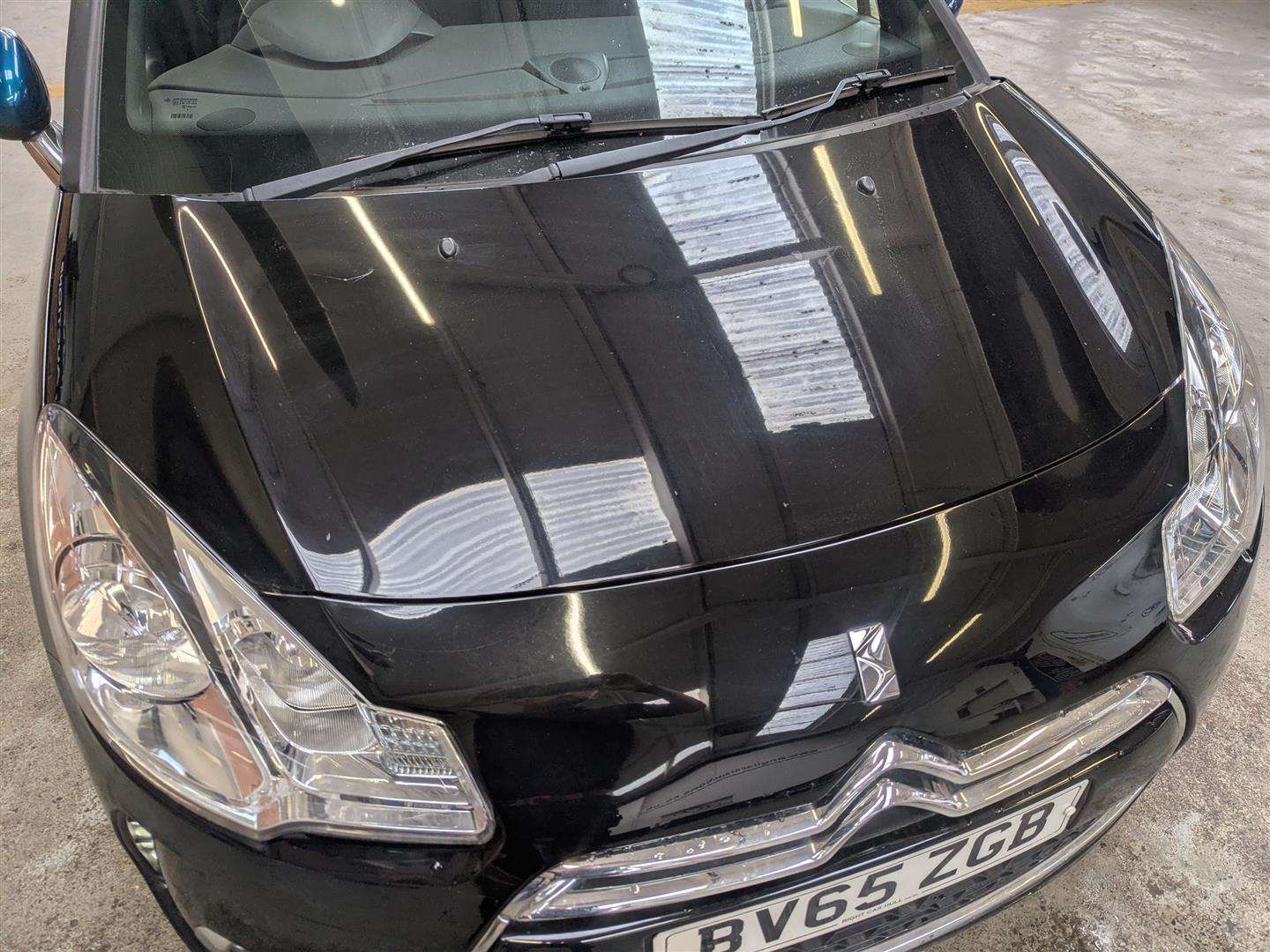 <p>2015 DS DS3 DSTYLE NAV BLUEHDI S/</p>