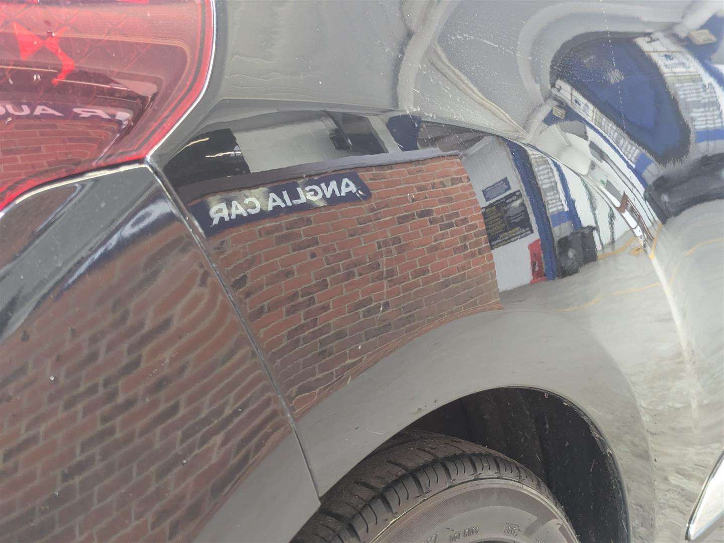 <p>2015 DS DS3 DSTYLE NAV BLUEHDI S/</p>