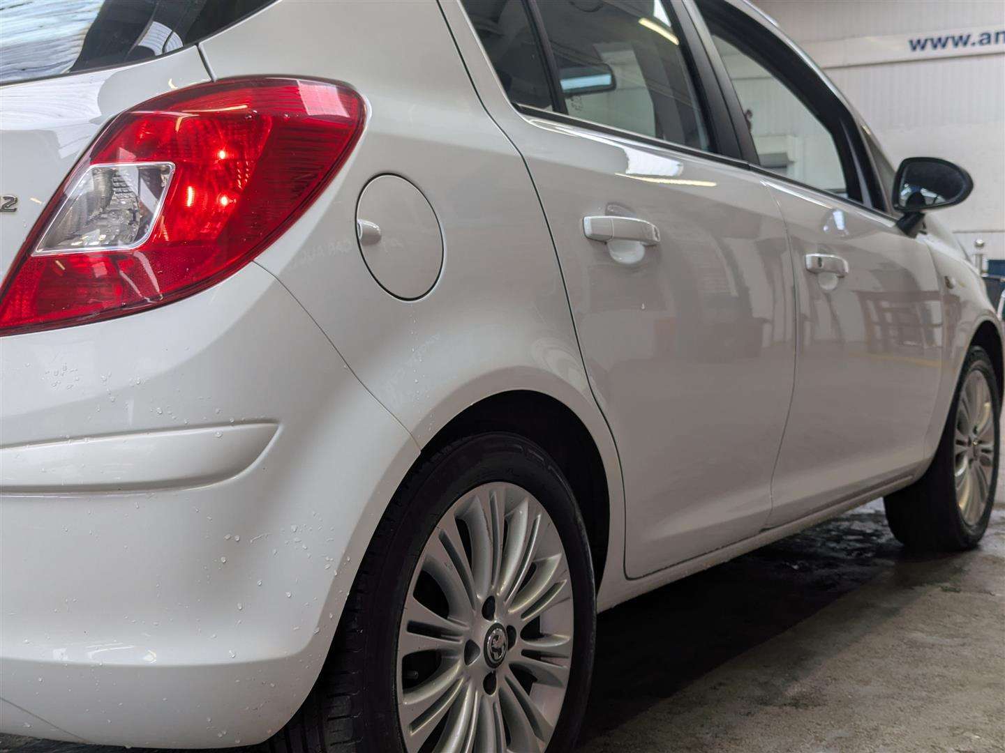 <p>2014 VAUXHALL CORSA SE</p>