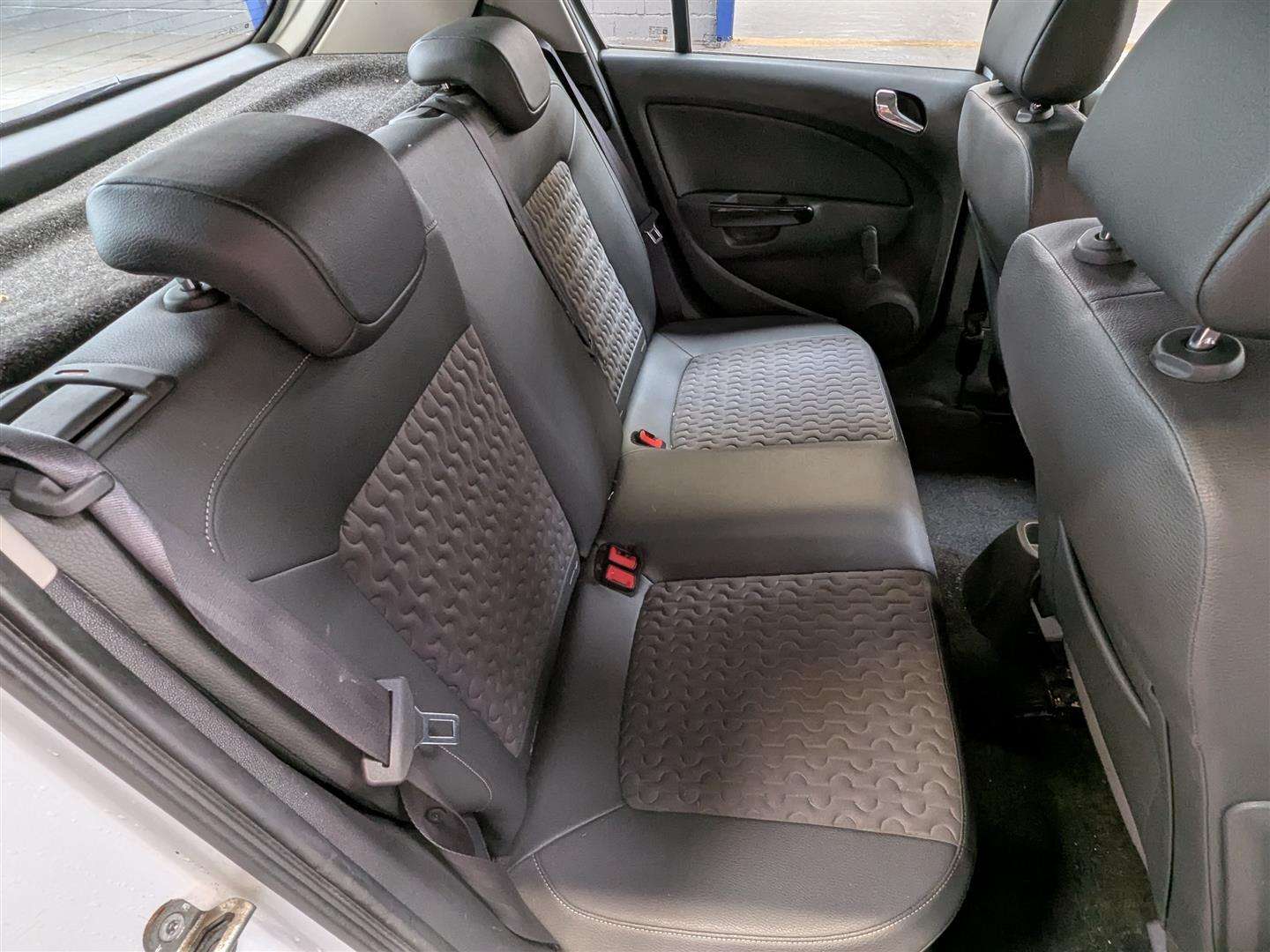 <p>2014 VAUXHALL CORSA SE</p>
