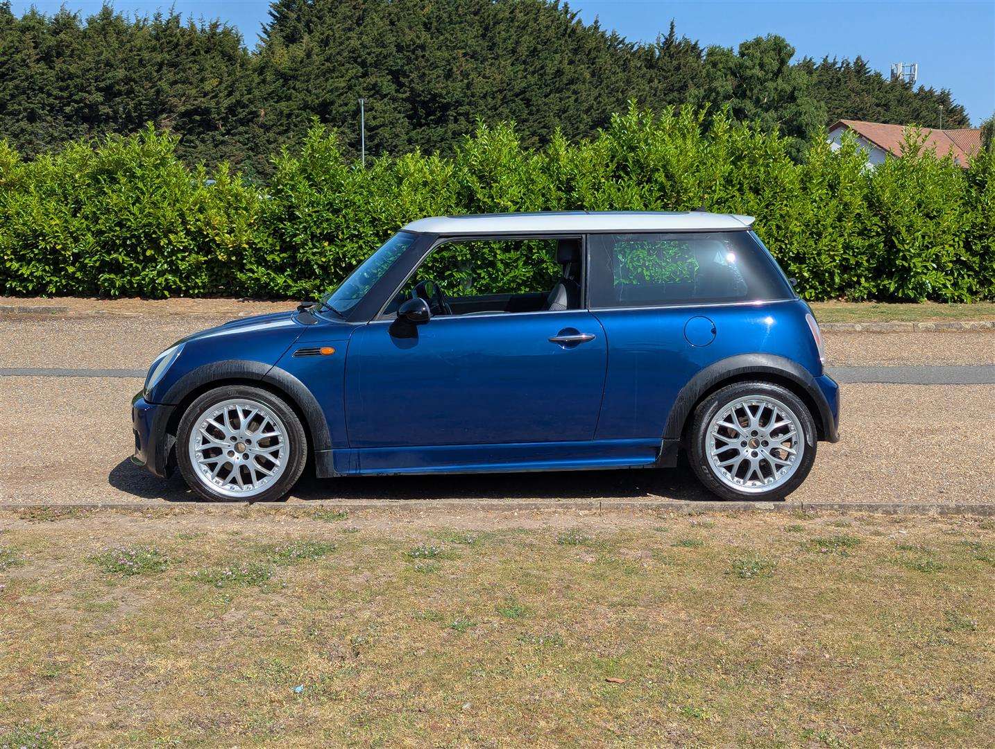 <p>2004 MINI MINI COOPER</p>
