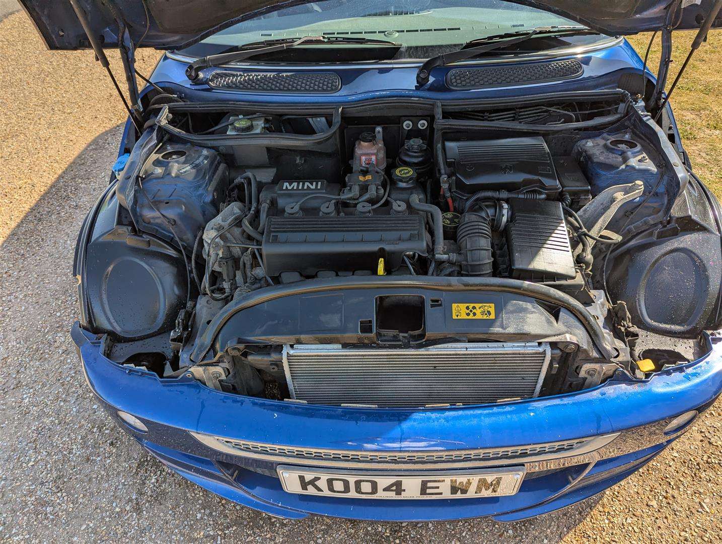 <p>2004 MINI MINI COOPER</p>