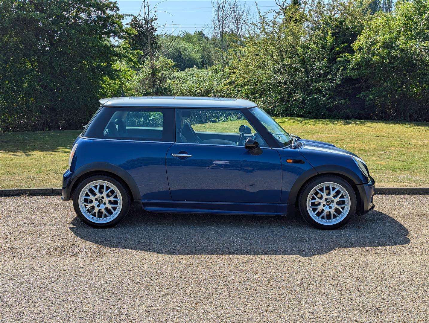 <p>2004 MINI MINI COOPER</p>