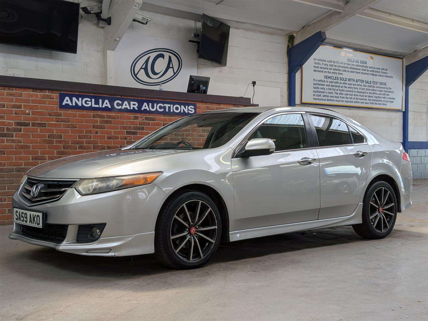 <p>2009 HONDA ACCORD ES GT I-DTEC</p>