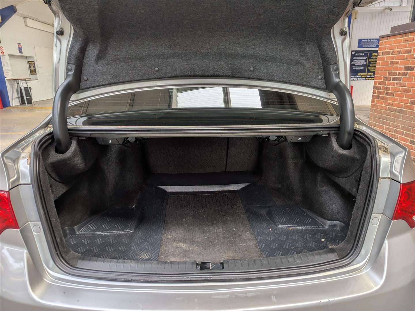 <p>2009 HONDA ACCORD ES GT I-DTEC</p>