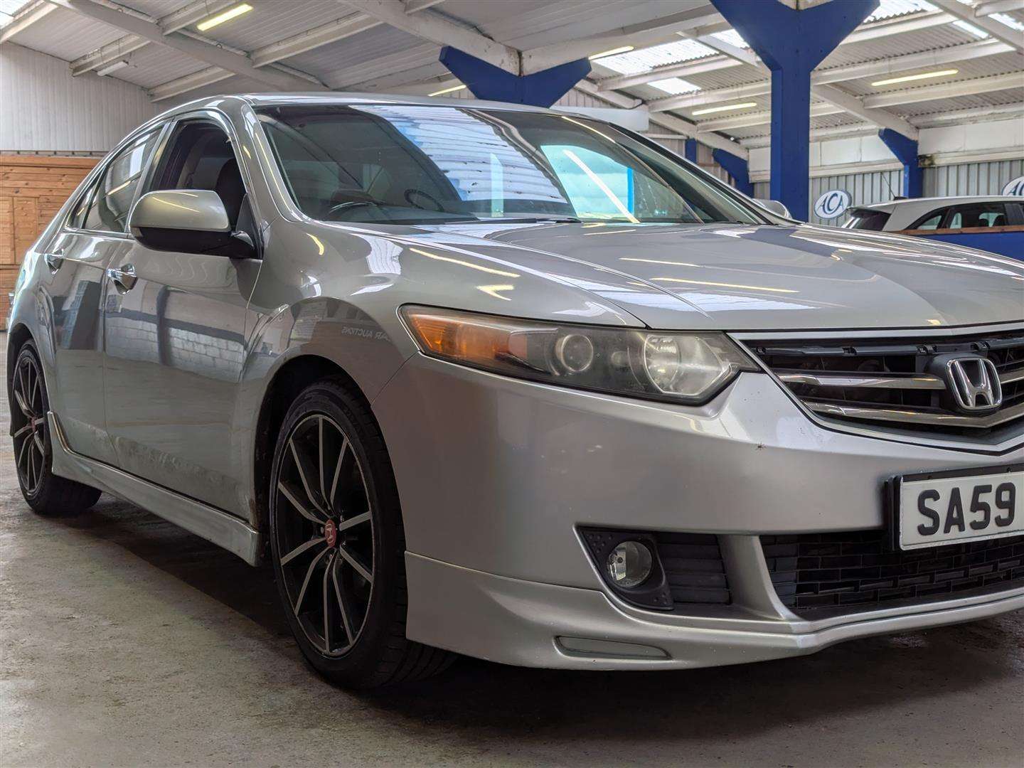 <p>2009 HONDA ACCORD ES GT I-DTEC</p>