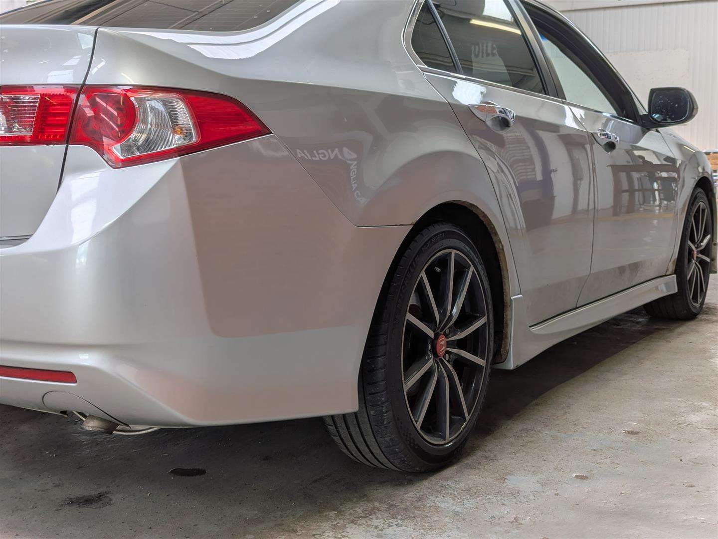<p>2009 HONDA ACCORD ES GT I-DTEC</p>