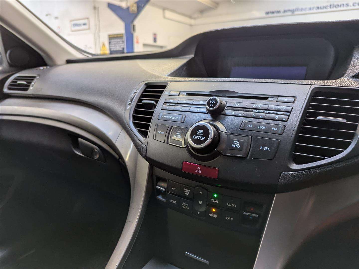 <p>2009 HONDA ACCORD ES GT I-DTEC</p>