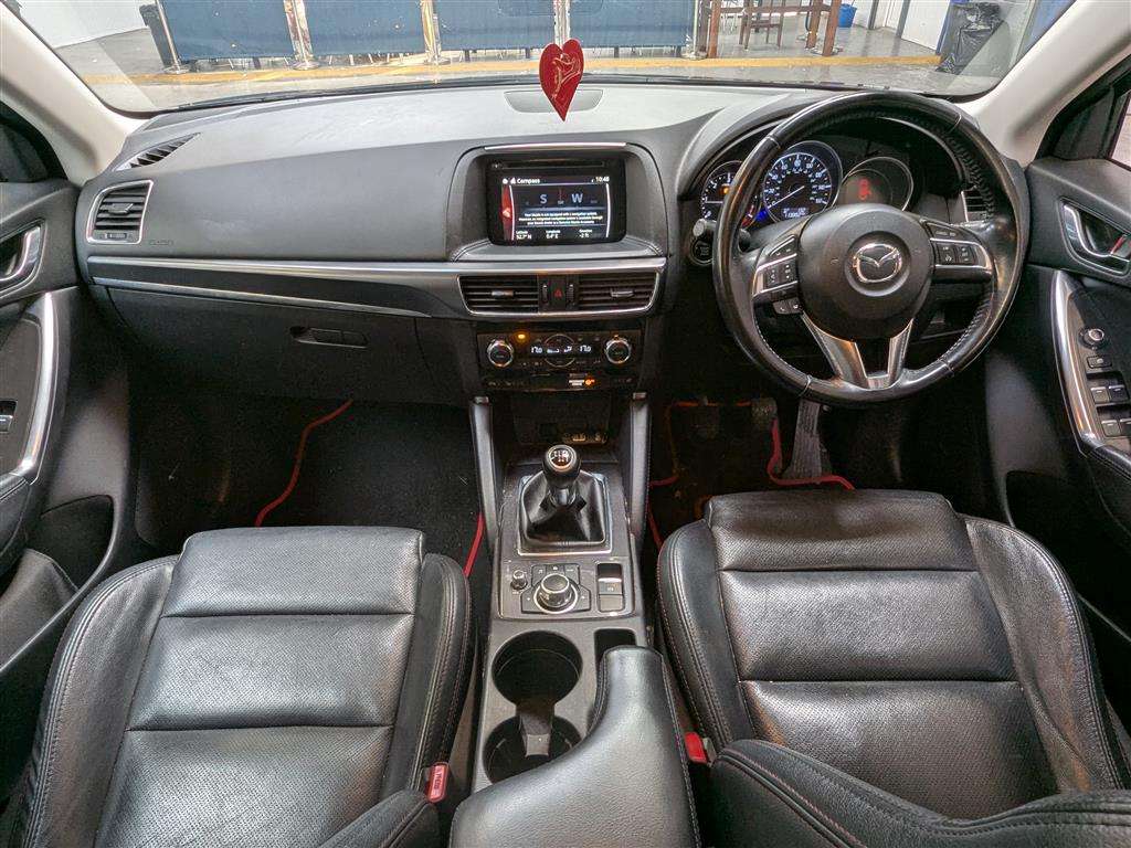 <p>2017 MAZDA CX-5 SPORT NAV D</p>