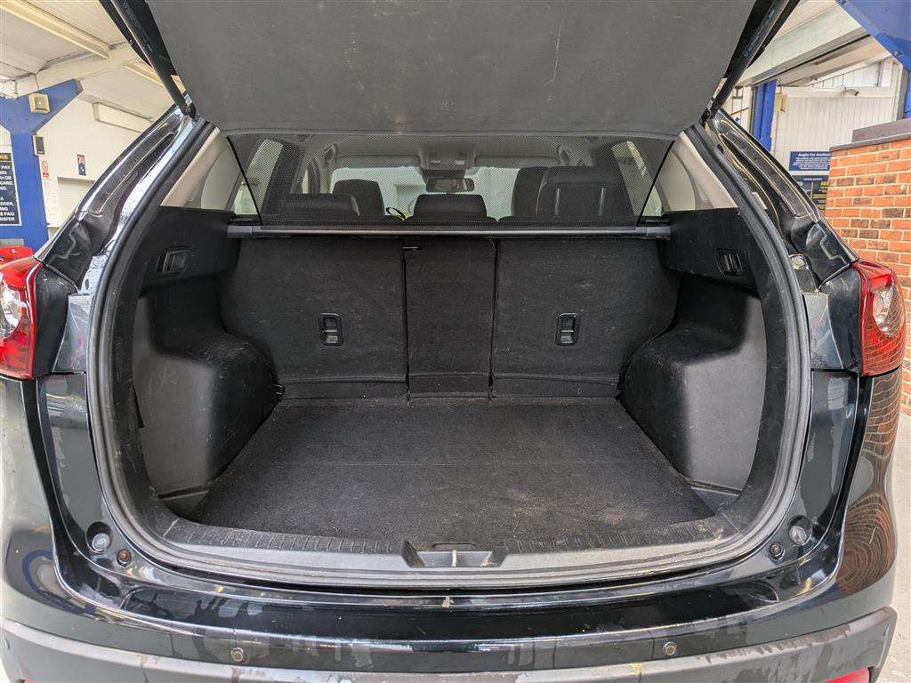 <p>2017 MAZDA CX-5 SPORT NAV D</p>
