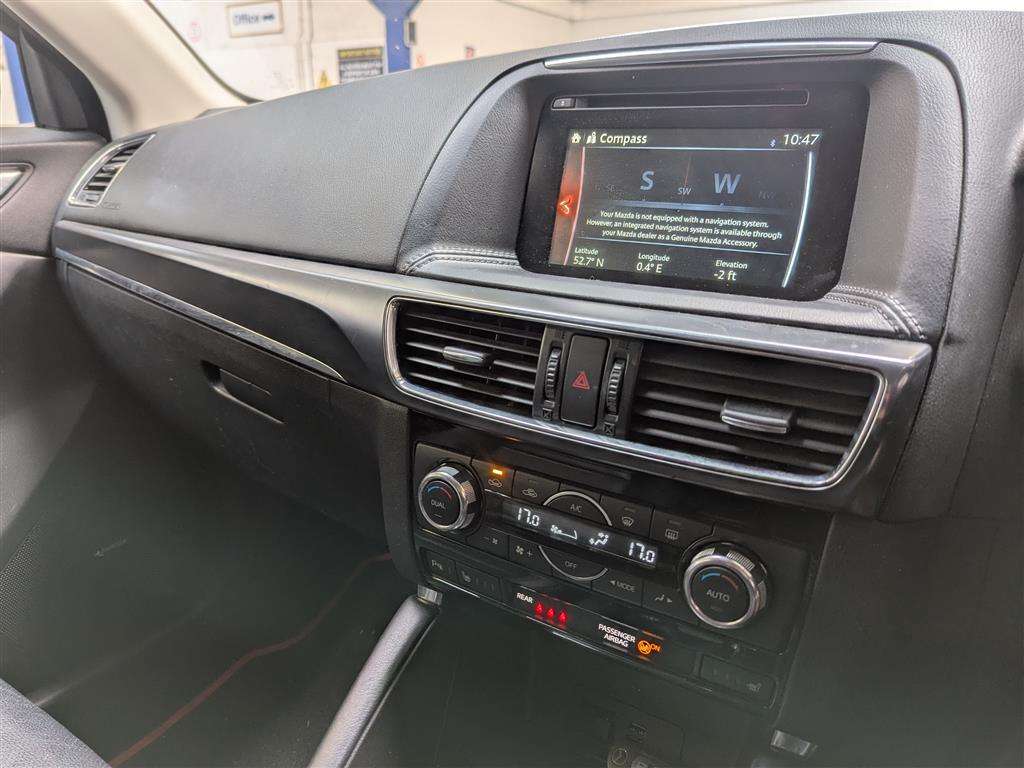 <p>2017 MAZDA CX-5 SPORT NAV D</p>