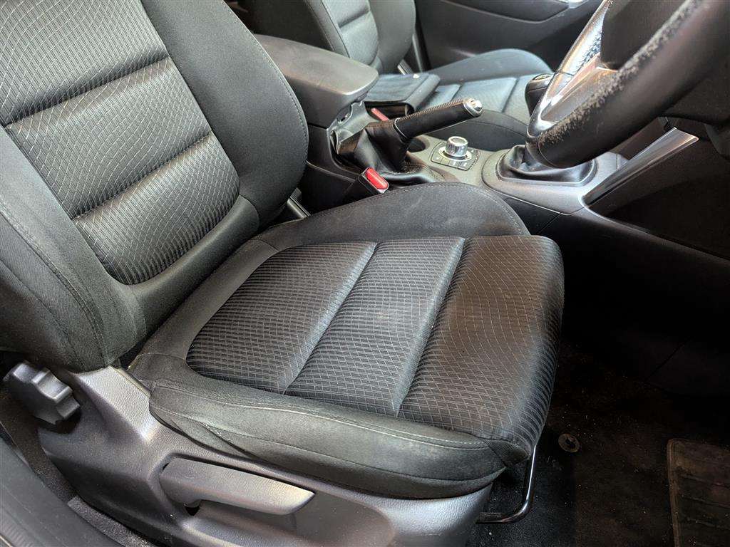 <p>2014 MAZDA CX-5 SE-L D</p>