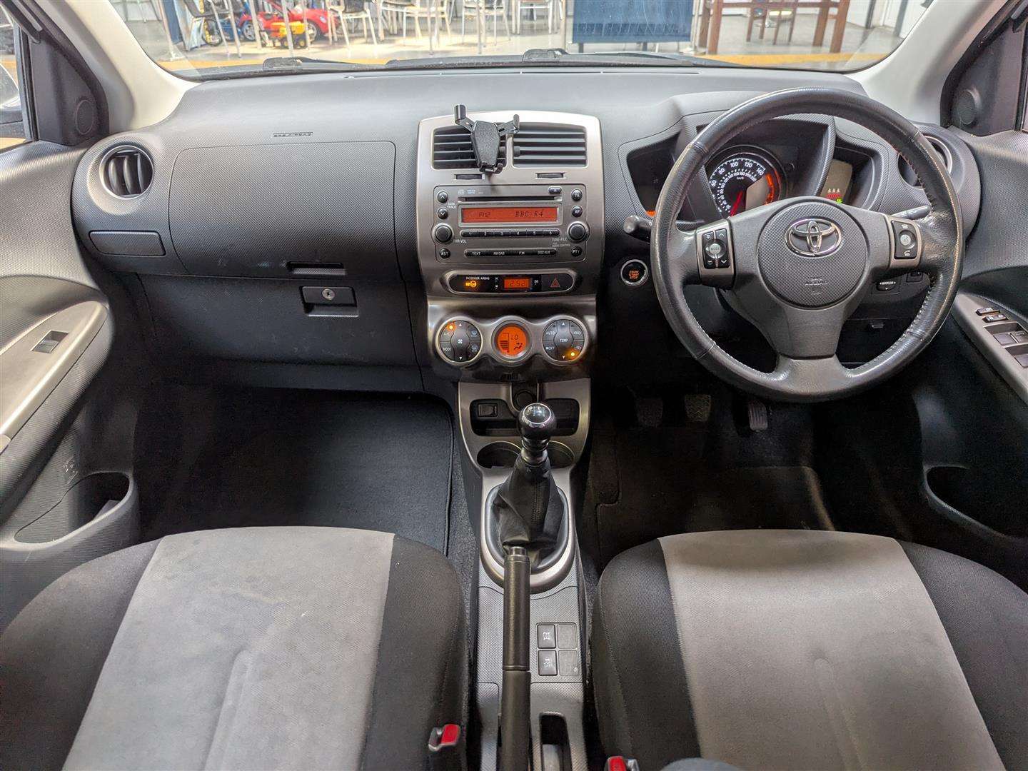 <p>2011 TOYOTA URBAN CRUISER D-4D</p>