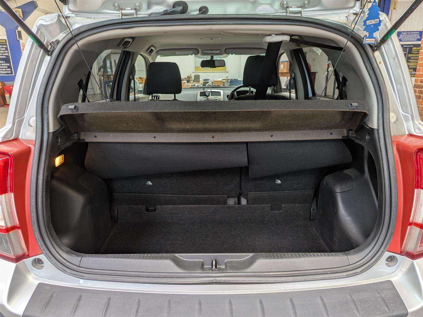 <p>2011 TOYOTA URBAN CRUISER D-4D</p>