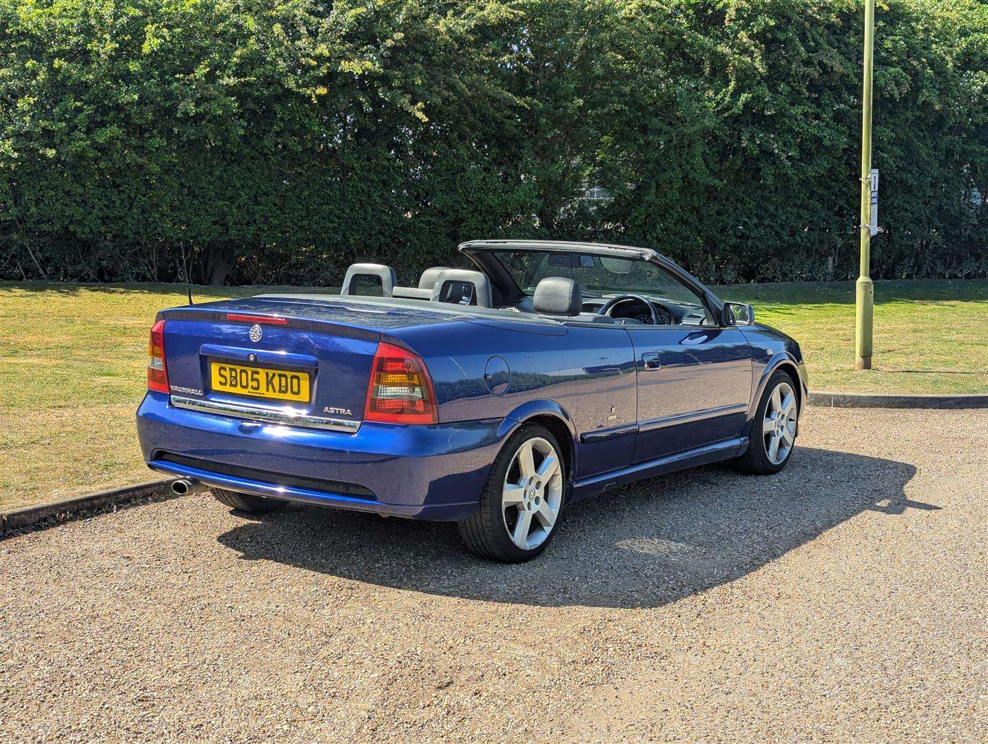 <p>2005 VAUXHALL ASTRA BERTONE EXCLUSIVE</p>