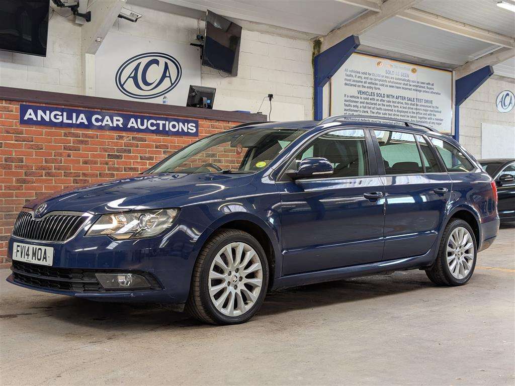 <p>2014 SKODA SUPERB S TDI CR</p>