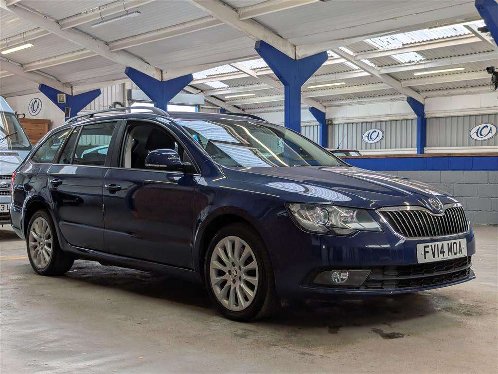 <p>2014 SKODA SUPERB S TDI CR</p>