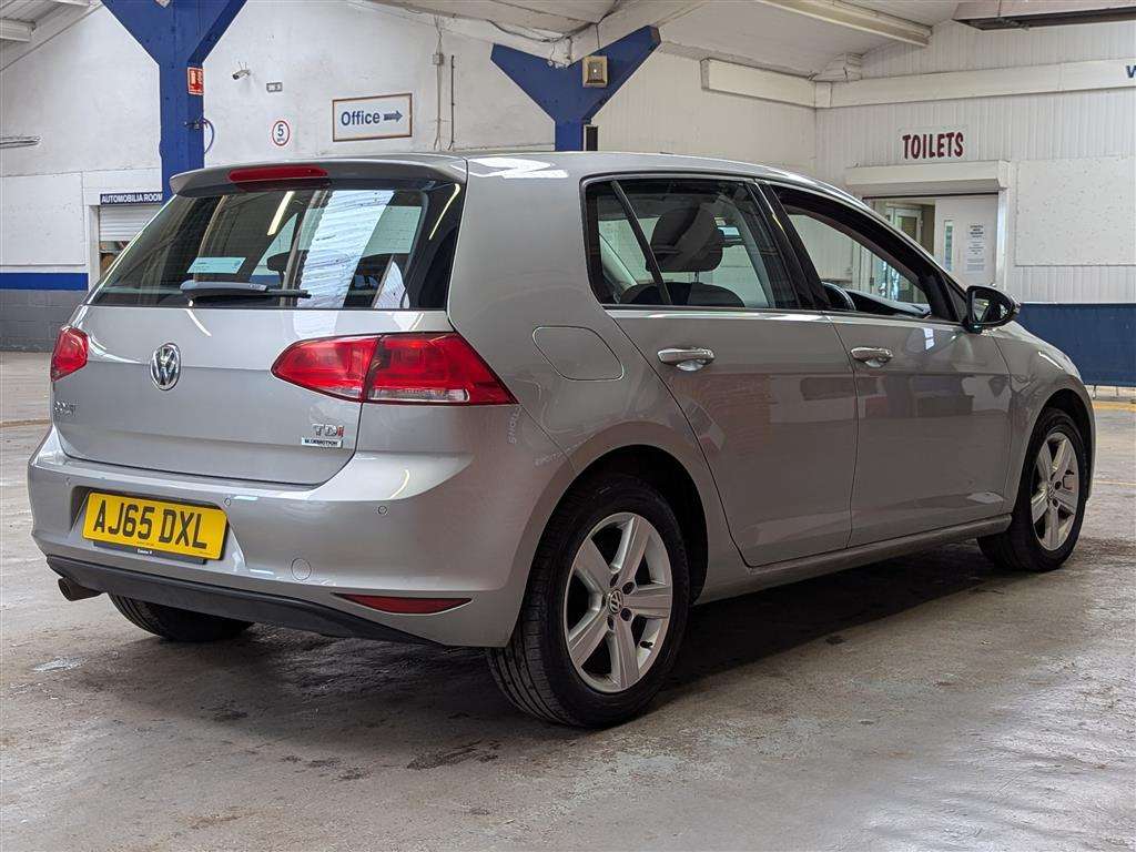 <p>2015 VOLKSWAGEN GOLF MATCH TDI BMT</p>