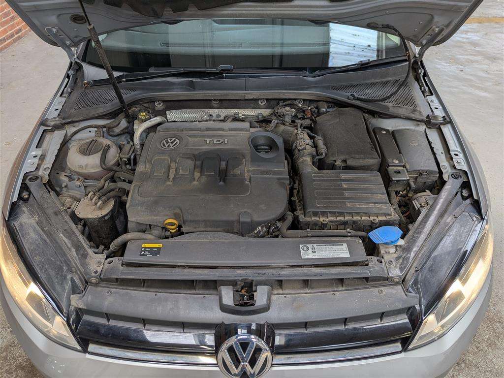 <p>2015 VOLKSWAGEN GOLF MATCH TDI BMT</p>