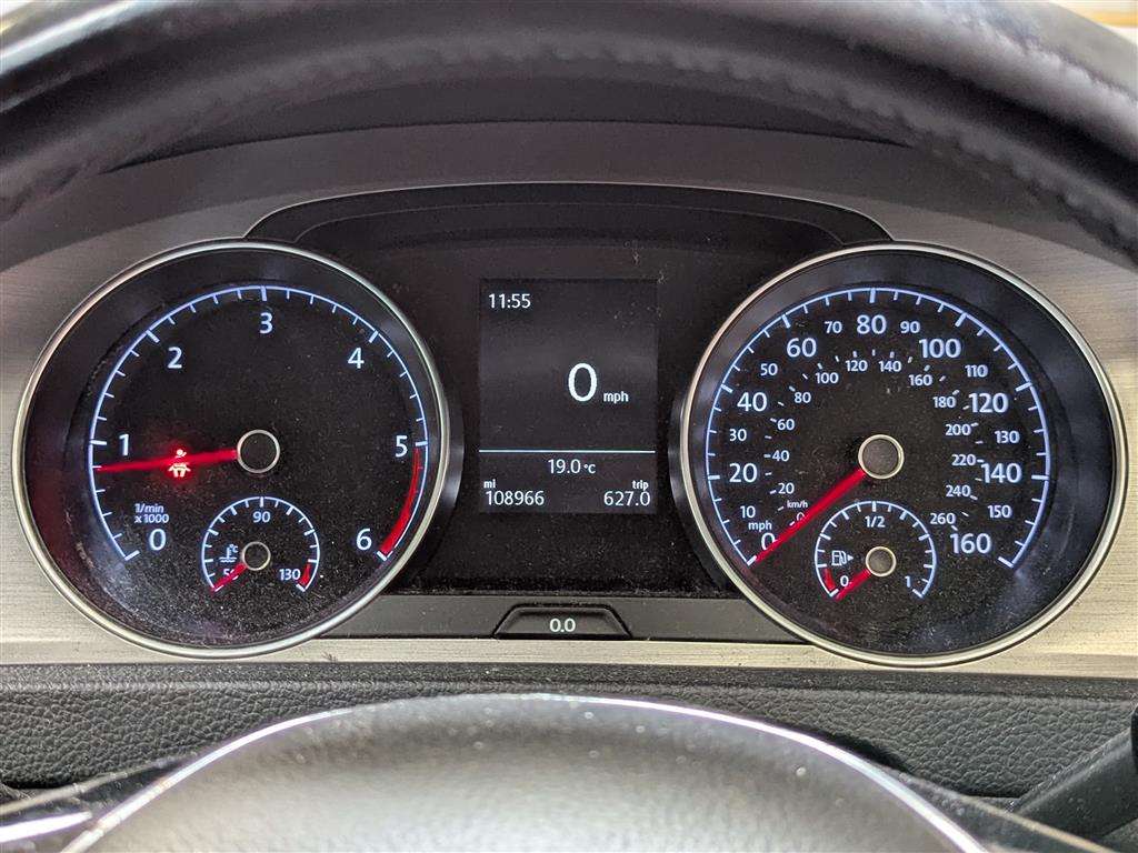 <p>2015 VOLKSWAGEN GOLF MATCH TDI BMT</p>