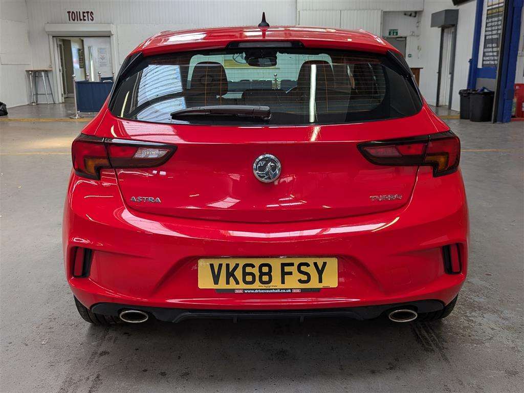<p>2018 VAUXHALL ASTRA SRI VX-LINE NAV TUR</p>