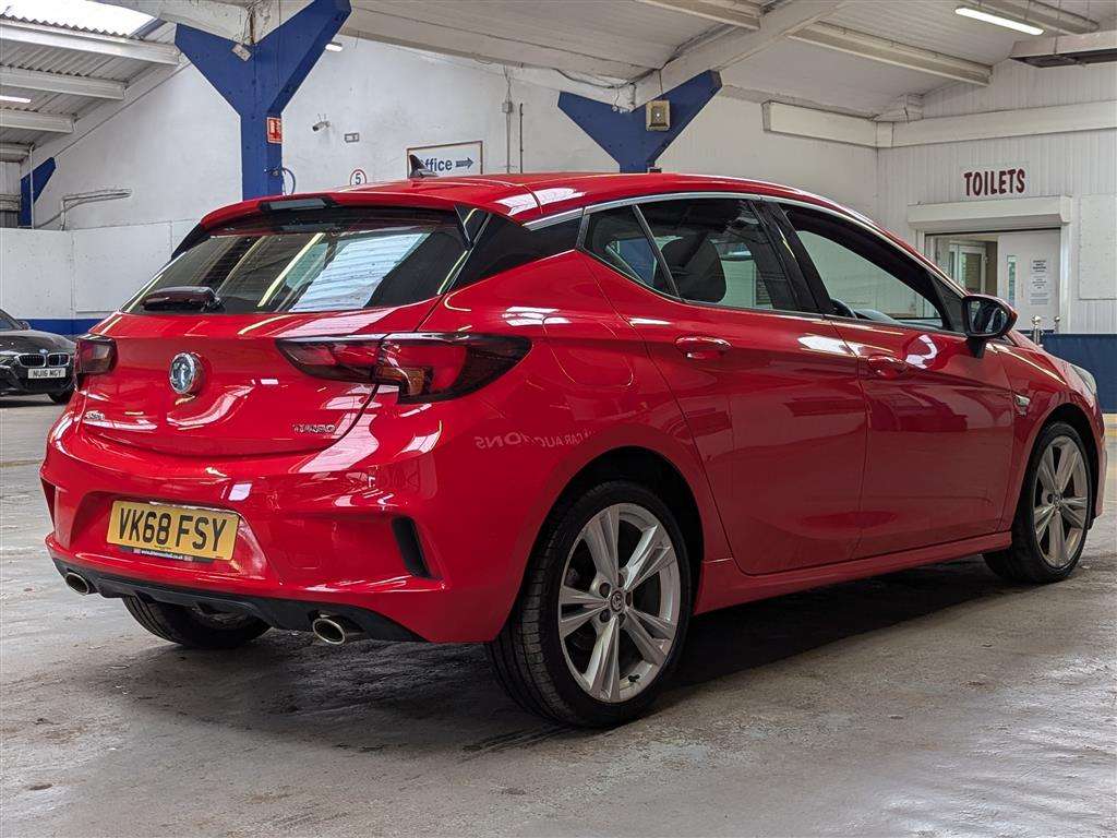 <p>2018 VAUXHALL ASTRA SRI VX-LINE NAV TUR</p>