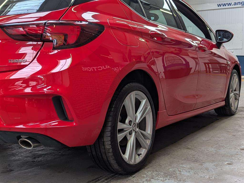 <p>2018 VAUXHALL ASTRA SRI VX-LINE NAV TUR</p>