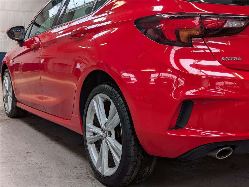 <p>2018 VAUXHALL ASTRA SRI VX-LINE NAV TUR</p>