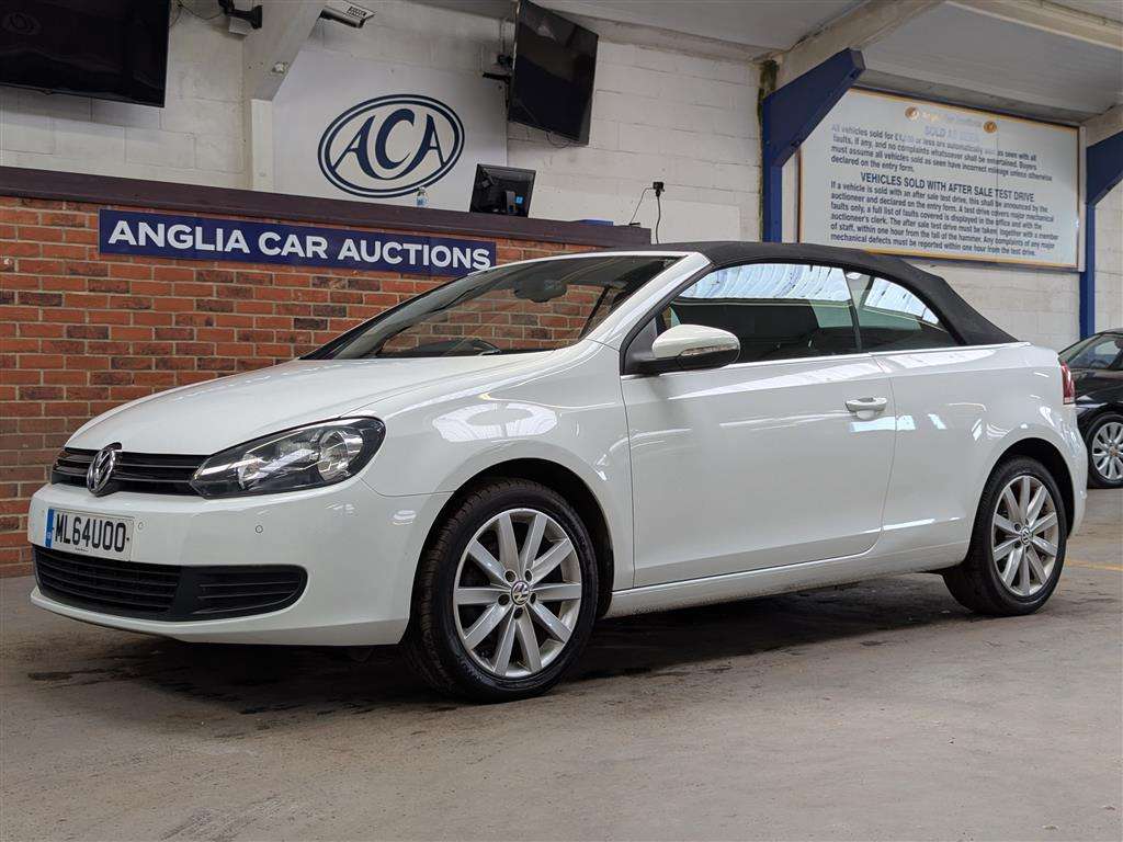 <p>2014 VOLKSWAGEN GOLF SE BLUEMOTION TECH T</p>