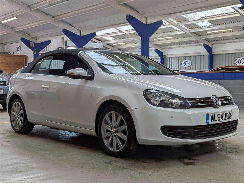 <p>2014 VOLKSWAGEN GOLF SE BLUEMOTION TECH T</p>
