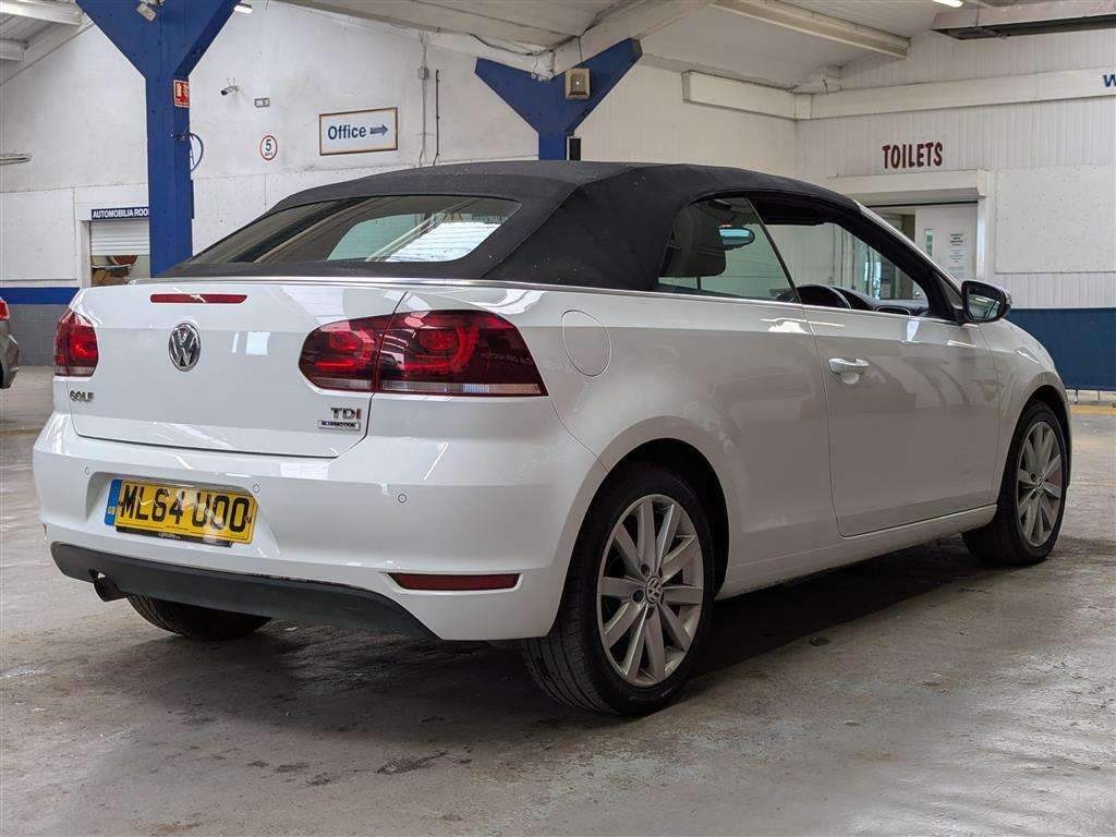 <p>2014 VOLKSWAGEN GOLF SE BLUEMOTION TECH T</p>