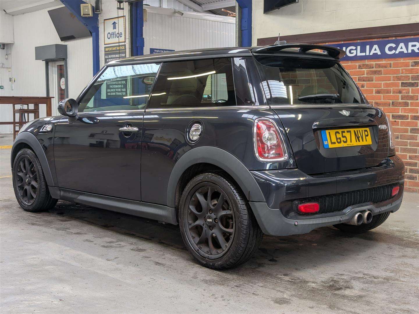 <p>2007 MINI COOPER S AUTO</p>
