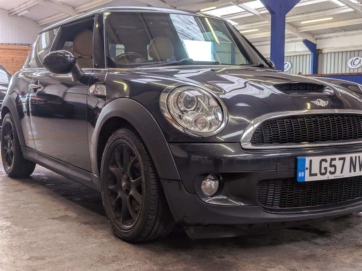 <p>2007 MINI COOPER S AUTO</p>