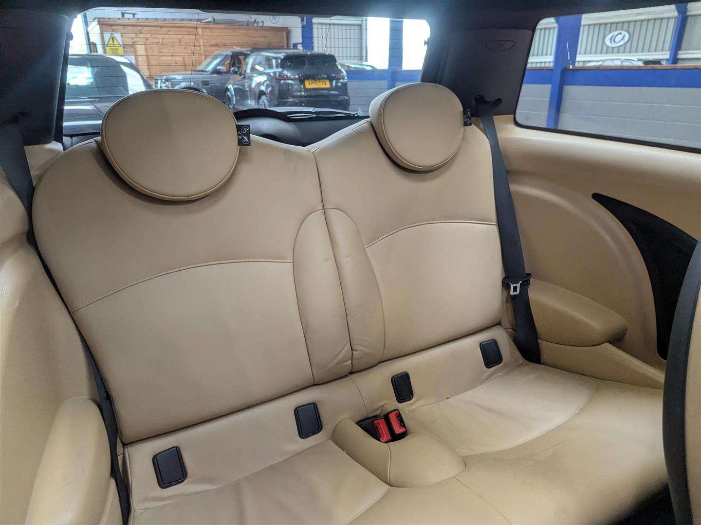 <p>2007 MINI COOPER S AUTO</p>