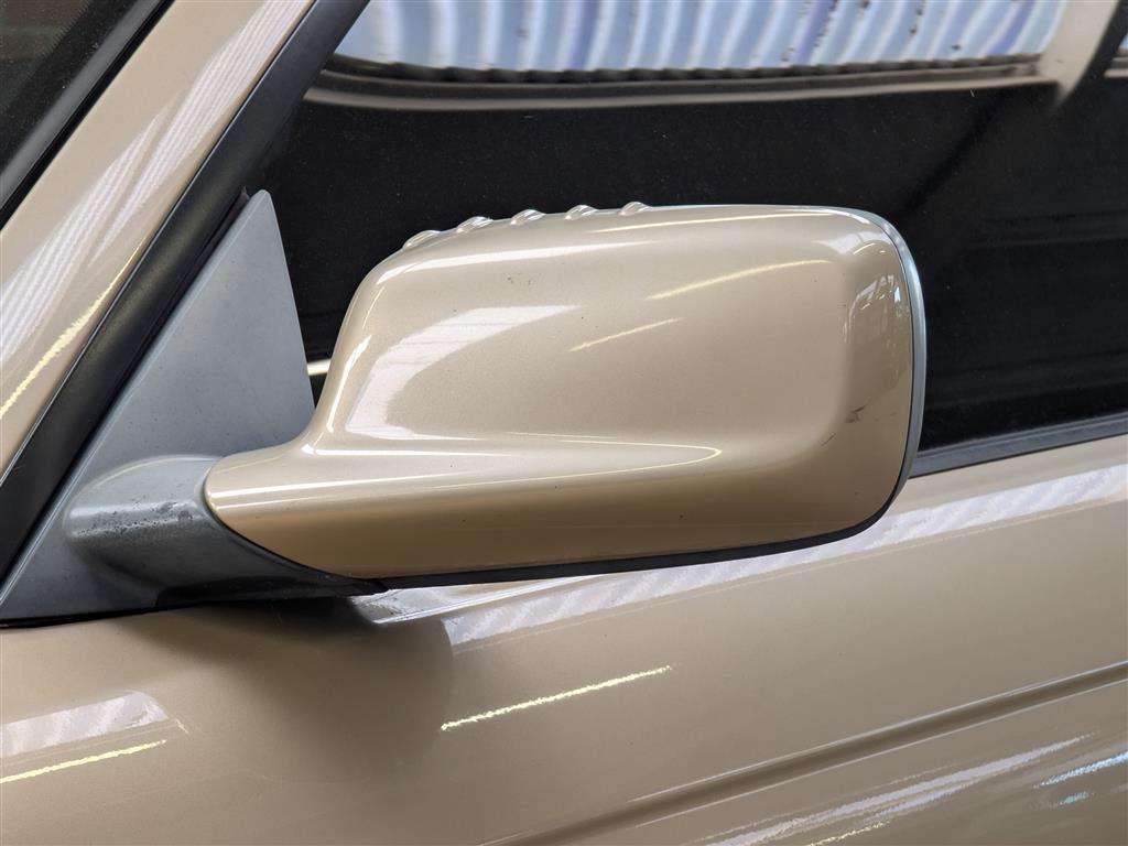 <p>2003 BMW 318 CI</p>