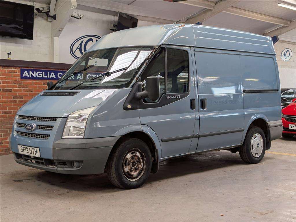 <p>2013 FORD TRANSIT 100 T260 TREND FW</p>