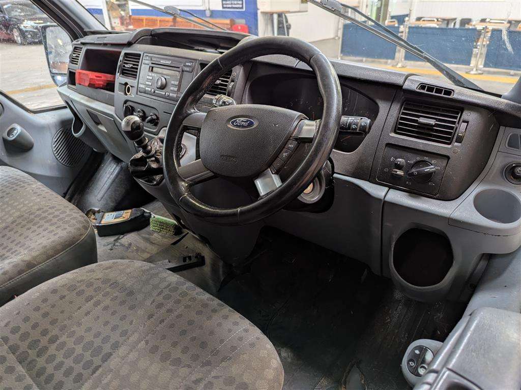 <p>2013 FORD TRANSIT 100 T260 TREND FW</p>